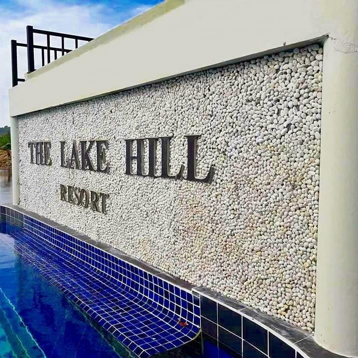 The Lake Hill Resort Пранбури Экстерьер фото